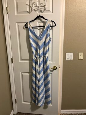 Neiman Marcus 100% Linen Blue and White Striped V-Neck Sundress
